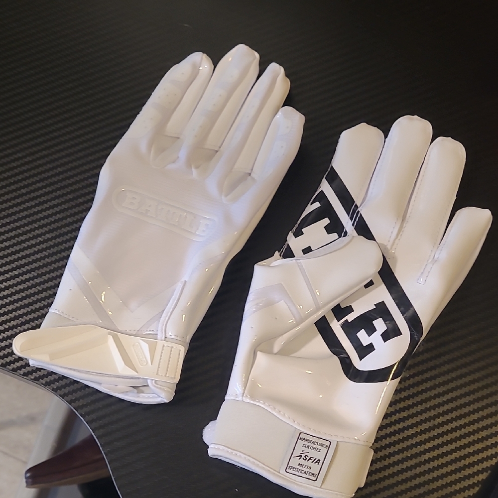 White Kids Gloves by
